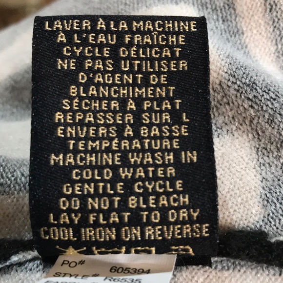 Sweater - Picture 4 of 4